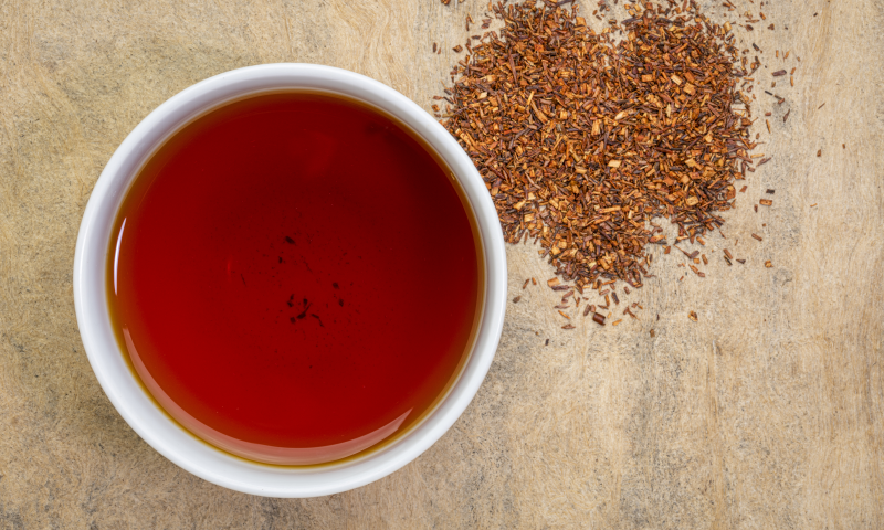 Le café d'orge, quelle est cette boisson naturelle qui remplace très bien le café 5 Thé rouge, rooibos pour remplacer le café d'orge